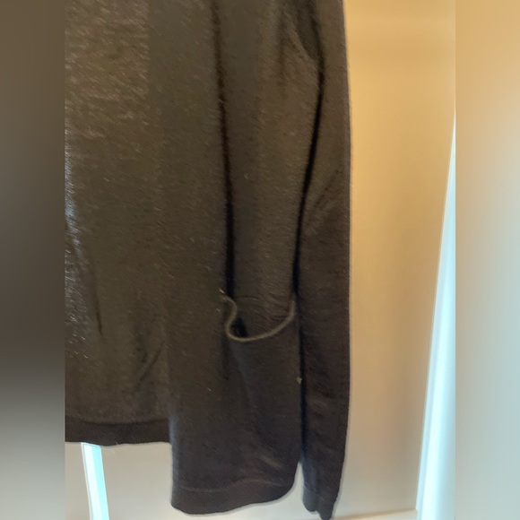 ❌SOLD❌Maje black 100%laine wool cardigan - gently worn. I’m good condition. - Picture 4 of 7